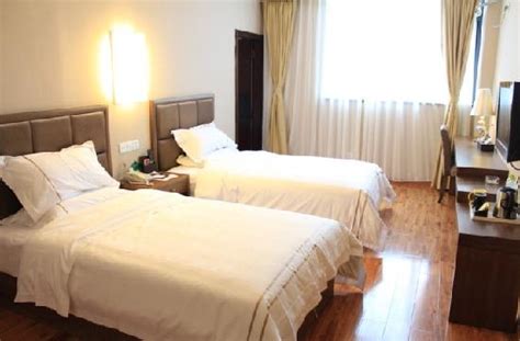 PHOENIX REGALIA HOTEL CHENGDU TAISHENG - Motel Reviews & Photos ...