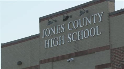 Jones County High School is getting students excited about math ...