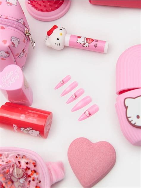 Unghii false în formă de migdale Hello Kitty Culoare roz - SINSAY ...
