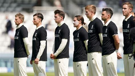England and New Zealand cricketers share 'Moment of Unity' in fight ...
