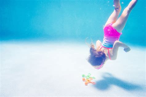 Swim Team Photo Shoot 的图像结果