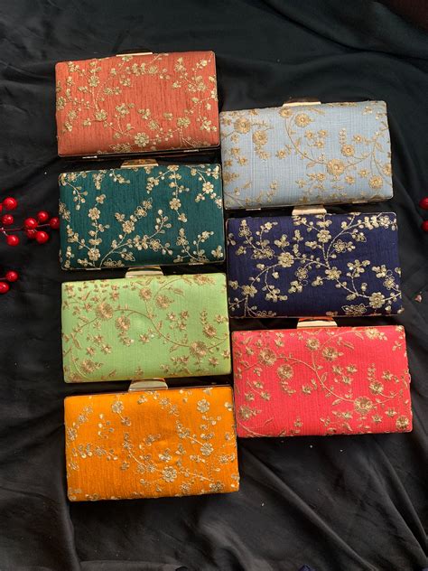 Floral Creeper Clutch – colorsandbraids