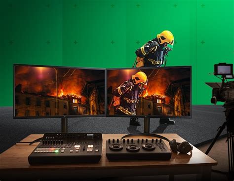 81.28 cm (32 inch) OLED Pro Monitor - 32EP950-B | LG India