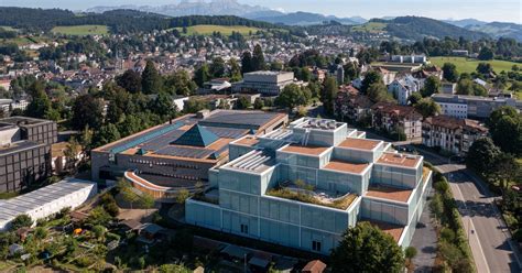 HSG At a Glance: The University of St.Gallen at a glance | unisg.ch