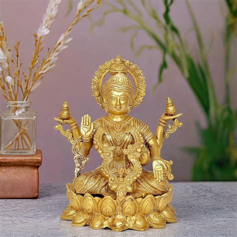 ARTVARKO Brass Lakshmi Devi Idol Statue for Home Puja Goddess Laxmi ...