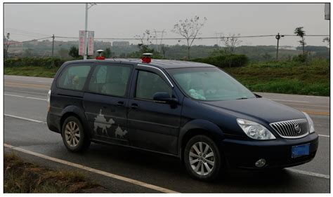 A New Real-Time Cycle Slip Detection and Repair Method under High ...