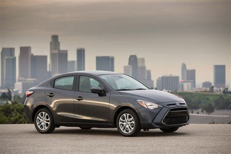 Scion iA (2016) - picture 13 of 26