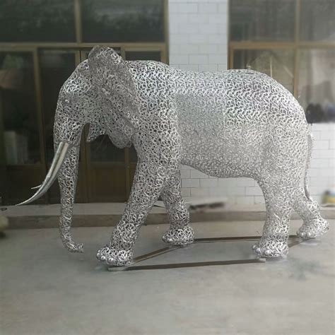不锈钢城市大象雕塑-宏通雕塑