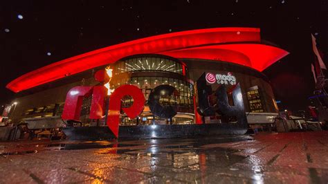 VC Night with the Blazers – Sisters of St. Mary of Oregon