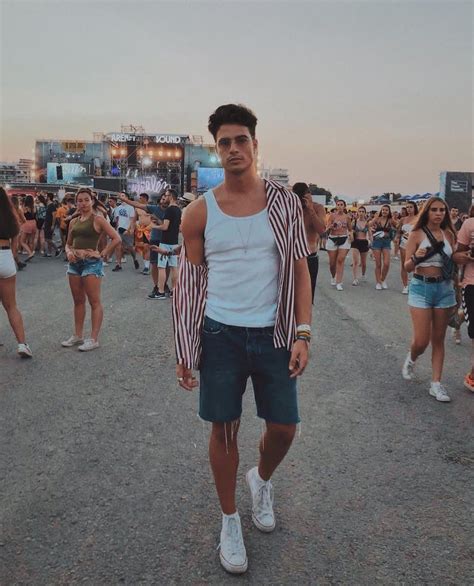 Eduard Torres | Coachella outfit men, Festival outfits men, Summer ...