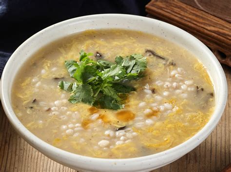 河南商丘的一种美食奇葩的汤，叫做饣它(sha)汤它到底是啥汤？|河南商丘|骨汤|胡辣汤_新浪网