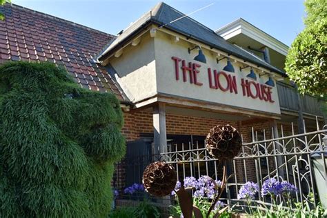 THE LION HOUSE (Chelmsford) - Inn Reviews, Photos, Rate Comparison ...