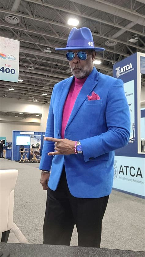 Navy Business Suit 的图像结果