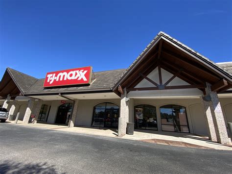 Houston’s oldest TJ Maxx is in a former Weingartens – Houston Historic Retail