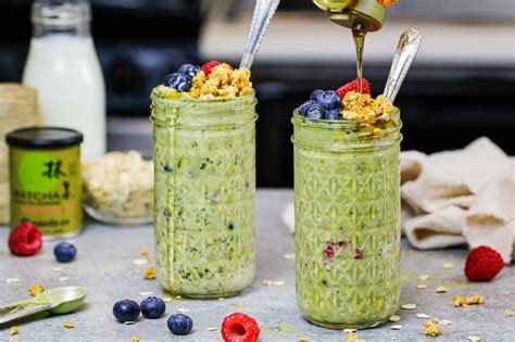 Matcha Overnight Oats (High Protein Breakfast!)