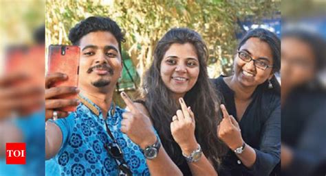 Shiv Sena, MNS at war in Marathi heartland | Mumbai News - Times of India