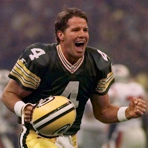 PACKERS: A look back at the career and story of Brett Favre as his HOF ...