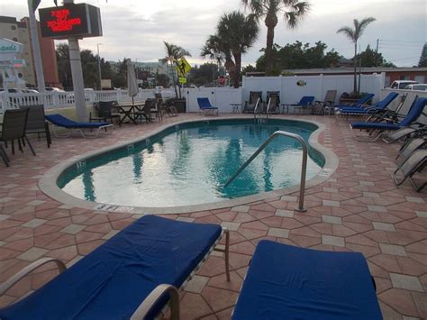 Oasis Palms Resort Pool: Pictures & Reviews - Tripadvisor