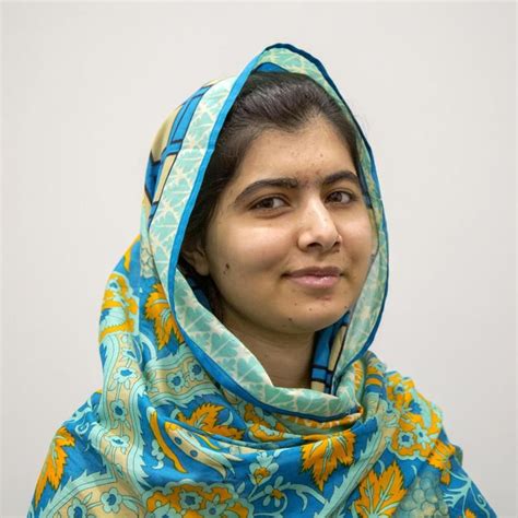 10 Inspiring Women Changing the World | Malala yousafzai, Inspirational ...