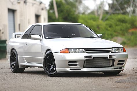 nissan gtr r32 Here’s your definitive nissan skyline r32 gt-r buyer’s ...