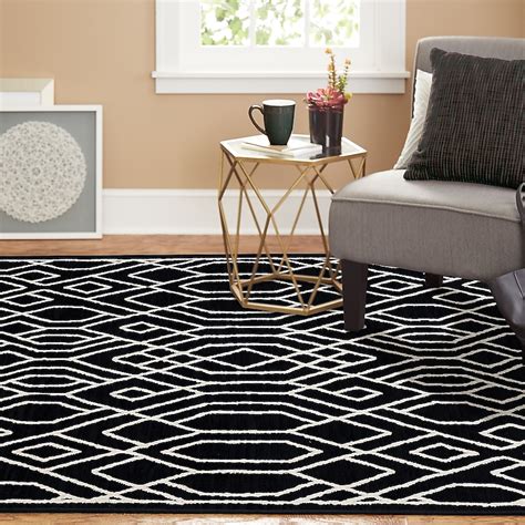 allen + roth Dark Exuberance 6 X 9 (ft) Black and White Indoor Area Rug ...