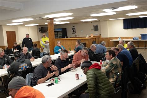 Local. 250 Logo 的图像结果