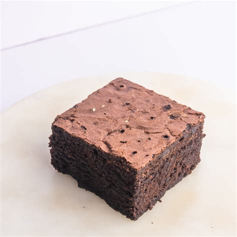 Eggless Chocolate Brownie (No Fudge) – Brownie Point India