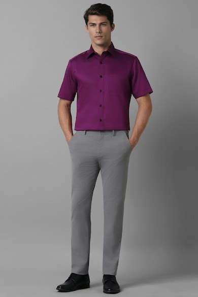 Buy Men Purple Classic Fit Solid Half Sleeves Formal Shirt Online ...