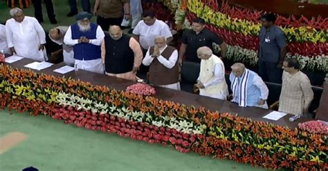 Narendra Modi elected leader of NDA, asks leaders to earn trust of ...