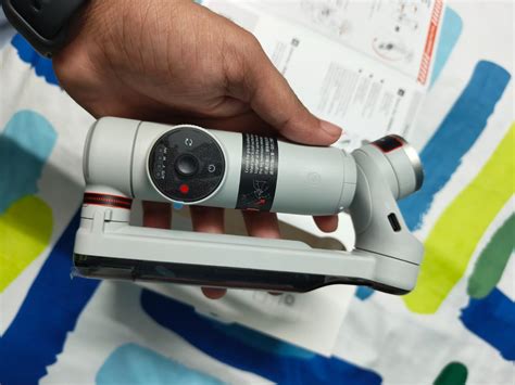 Insta360 Flow Pro - AI-Powered Gimbal Stabilizer for Smartphone, Apple ...