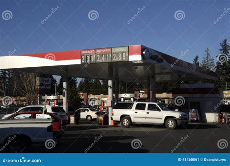 FRED MEYER GASOLINE editorial photo. Image of states - 48460061