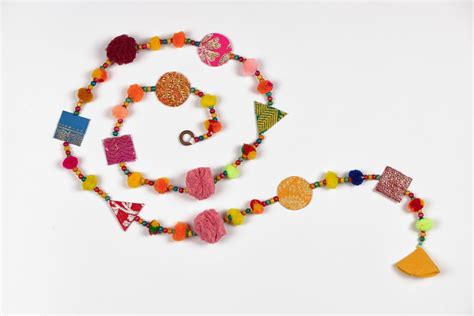 Upcycled Chintzy Pom-Pom Festive Decoration String Hanging Party Prop ...