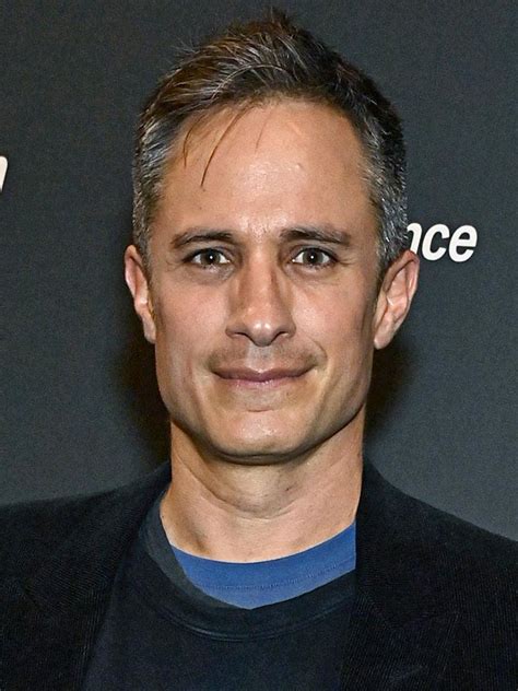 Gael Garcia Bernal Droch Oideachas