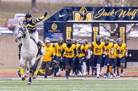 Murray State Racers vs. North Dakota State Bison at Roy Stewart Stadium ...