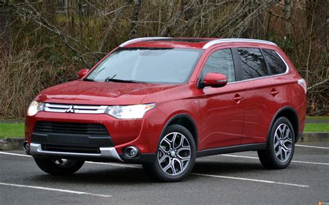 The 2015 Mitsubishi Outlander has a Powerful Engine and Plenty of ...