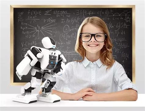 机器人扮演老师教孩子们制作小机器人