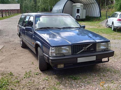 Volvo 745 (1988) - Garaget