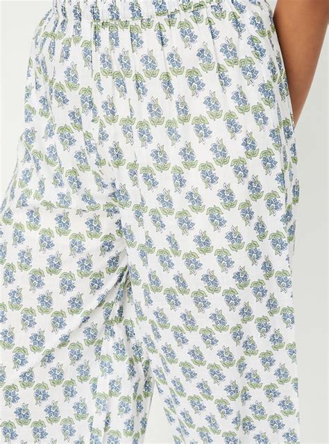 Buy Women Printed Kurta with Pants Online at just Rs. 999.0 ...