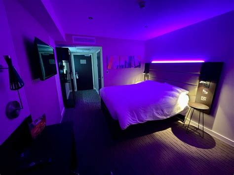 Excellent new hotel - Review of Premier Inn Dublin City Centre North ...