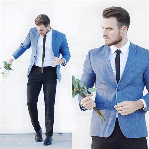 Light blue blazer teamed with black trousers and tie | Moda masculina ...