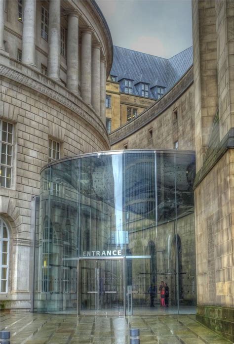 Rezultat imagine pentru Library Woman Wikimedia