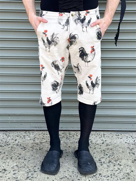 Busty Beauty Likes to Prepare her Ass for Lunch for a Big Cock Minimalist