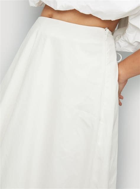 Buy Kalki x Max Women Solid Bubble Hem Skirt Online at just Rs. 1299.0 ...