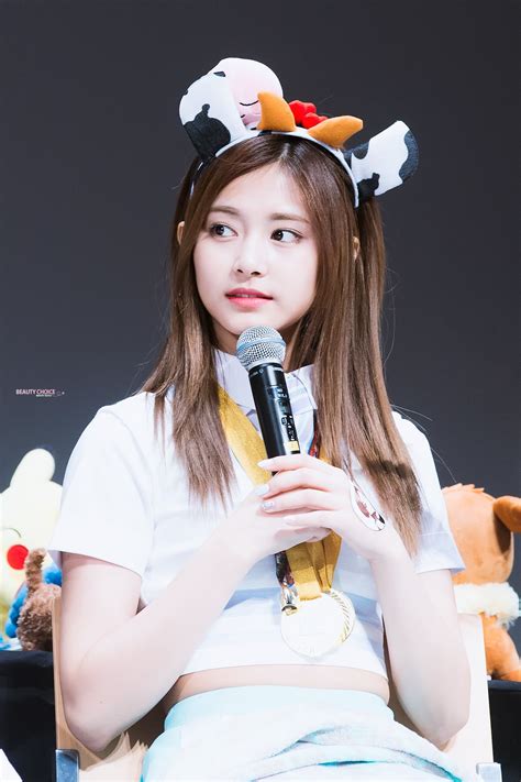 Sparkling Tzuyu! 😍 : r/twice