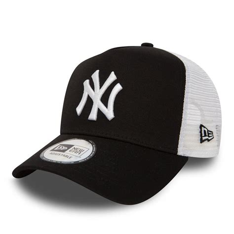 Buy New York Yankees Clean Black AFrame Trucker Cap @ Rs. 3,499 | New ...