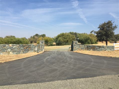 Best Gates and Entrances Contractor. - Walls of Rock Inc. - Masonry ...