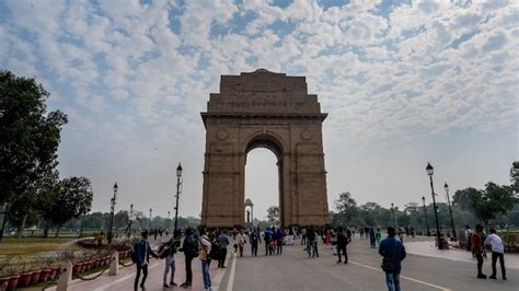 Delhi likely to get warmer next week, marking end of winter: Weather ...