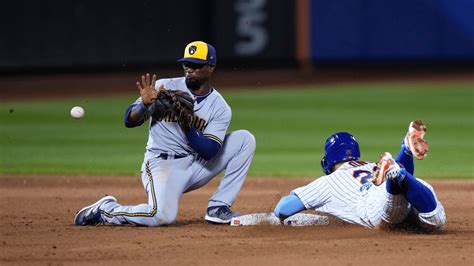 Officers identify man who died after vehicle went into Manitowoc River ...