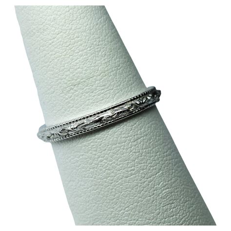 Engraved wedding band Platinum 2mm For Sale at 1stDibs