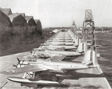 Lineup of CANT Z.506 floatplanes | Flying boat, Wwii aircraft, Aviation